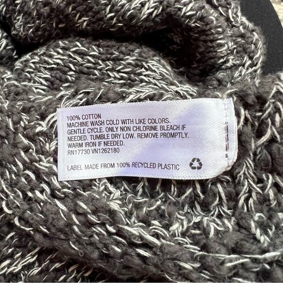 Universal Thread Marled Black and White Knit V-Neck Sweater Size XL - Picture 8 of 8